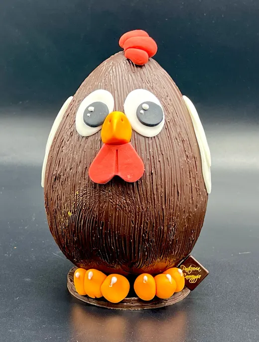 Uovo di cioccolato a forma di pulcino